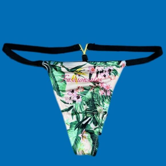 Victorias Secret Very Sexy V- Hardware Smooth Satiny V string panty multicolor M - Picture 4 of 7